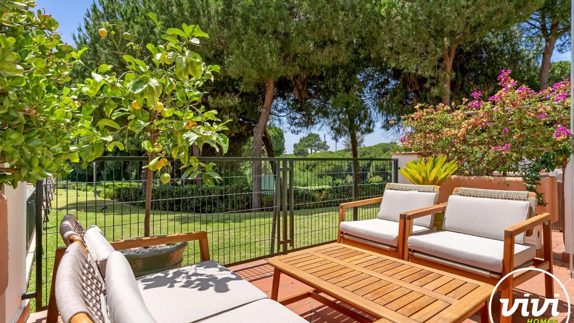 Lochloosa Apartment Marbella 0*,  Spain